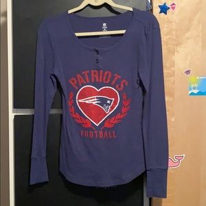 Patriots football long sleeve shirt